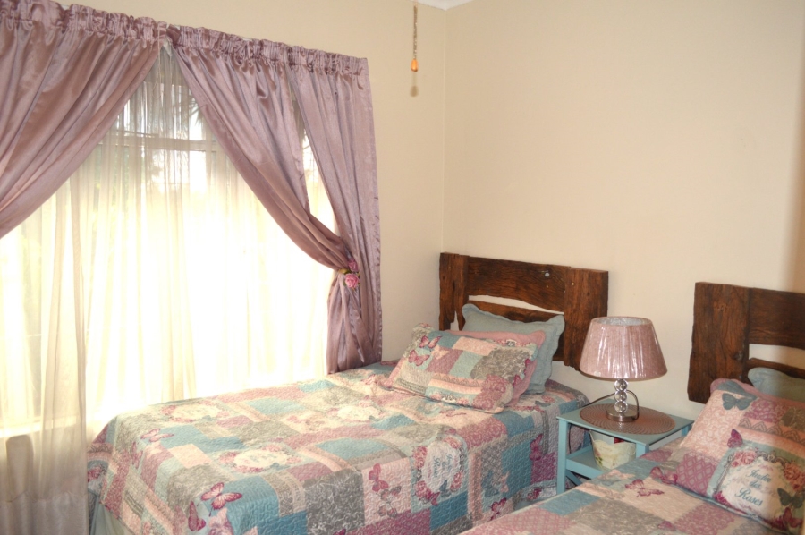 5 Bedroom Property for Sale in Stilfontein Ext 4 North West